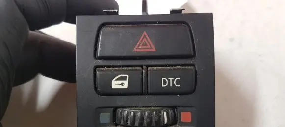 BMW 3 E90 E91 Hazard light switch 549549500 694565201