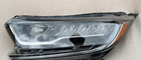 Honda CR-V Headlight/headlamp 33150TLAA51