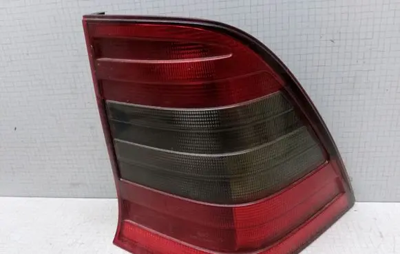 Mercedes-Benz C W202 Rear/tail lights 146522