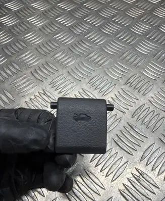 Nissan 370Z Engine bonnet (hood) release handle 