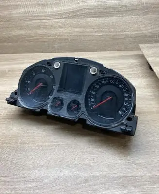 Volkswagen PASSAT B6 Speedometer (instrument cluster) A2C53145550