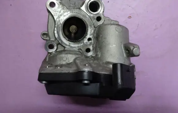 Mercedes-Benz C W205 Throttle valve A6511400660