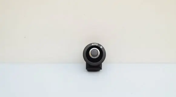 Land Rover Range Rover Velar Steering wheel adjustment handle/lever FW936465AB