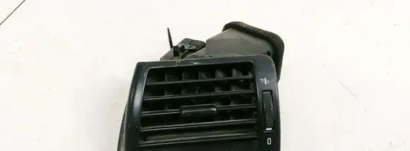 BMW 3 E46 Dash center air vent grill 64228361897 64.22-8361897