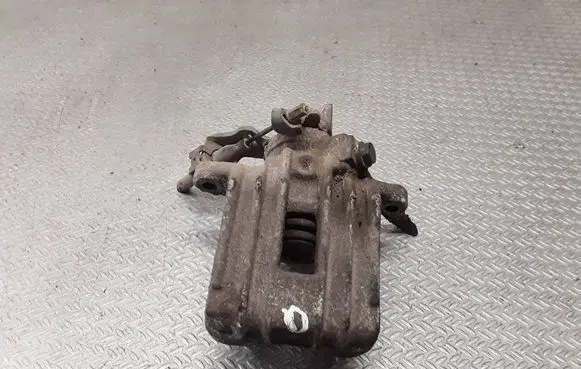Volkswagen Golf IV Rear brake caliper