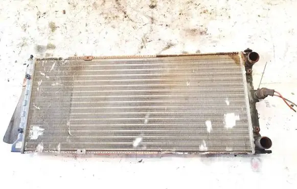 Volkswagen PASSAT B2 Coolant radiator