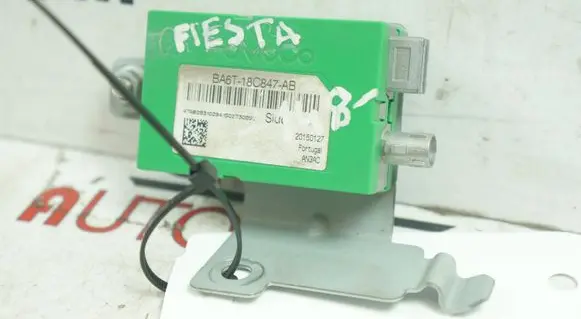 Ford Fiesta Aerial antenna amplifier BA6T18C847AB