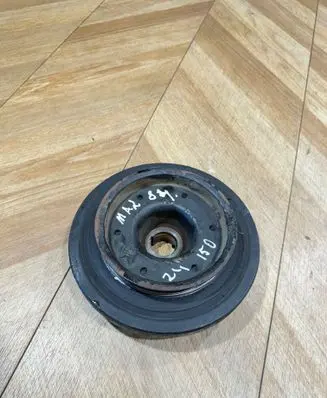 Mercedes-Benz E W211 Crankshaft pulley A6130300003