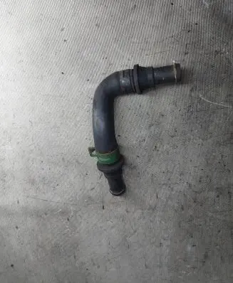 Coolant pipe/hose