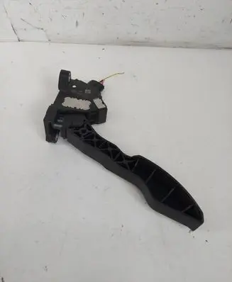 Toyota Auris 150 Accelerator throttle pedal 7811002020 49853190846