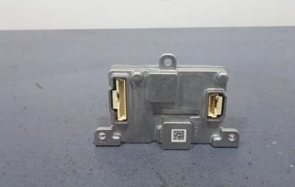 Skoda Octavia 985 Voltage converter/converter module 7P5941597A
