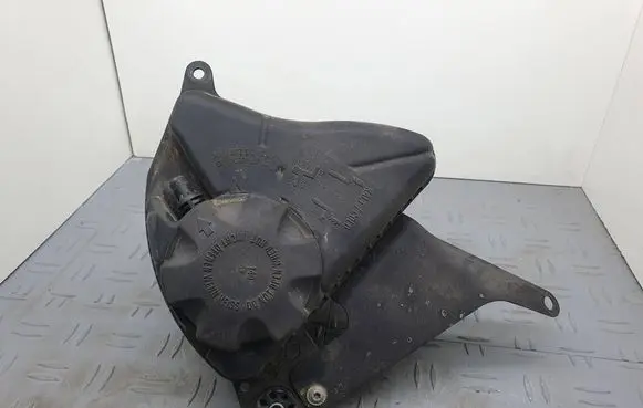 BMW 5 F10 F11 Coolant expansion tank/reservoir 7601949 10808611