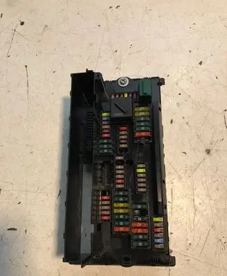 BMW 5 F10 F11 Fuse box set 317033442 9252815 02210206