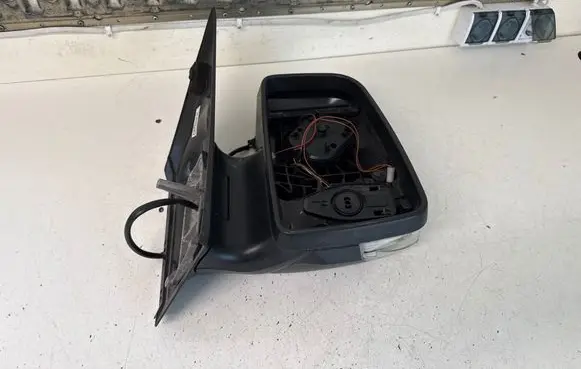 Mercedes-Benz Sprinter W906 Front door electric wing mirror A9068106116 515891213