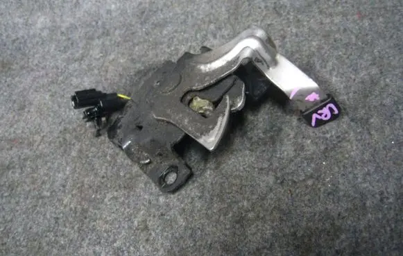 Honda CR-V Engine bonnet/hood lock/catch