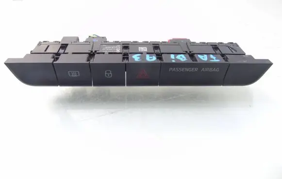 Skoda Fabia Mk3 (NJ) Other switches/knobs/shifts 6V0927132A