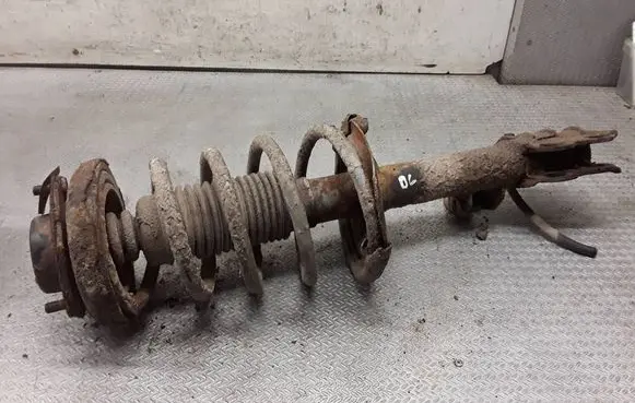Nissan X-Trail T30 Rear shock absorber with coil spring 