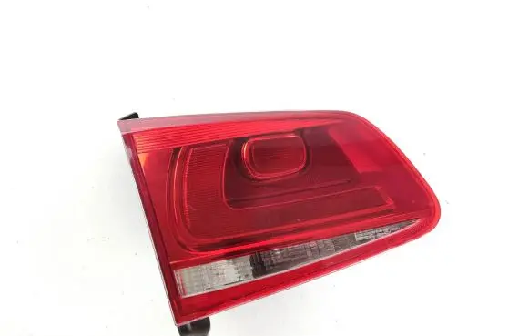 Volkswagen Touareg II Tailgate rear/tail lights 7P6945093C 89090273