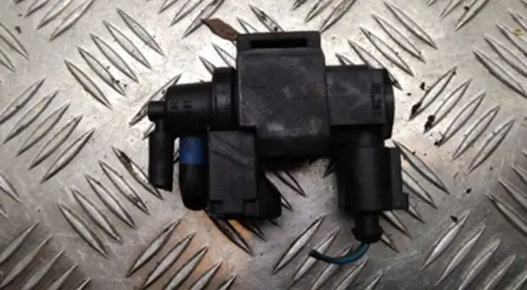 Audi A6 S6 C6 4F Turbo solenoid valve 059906628B