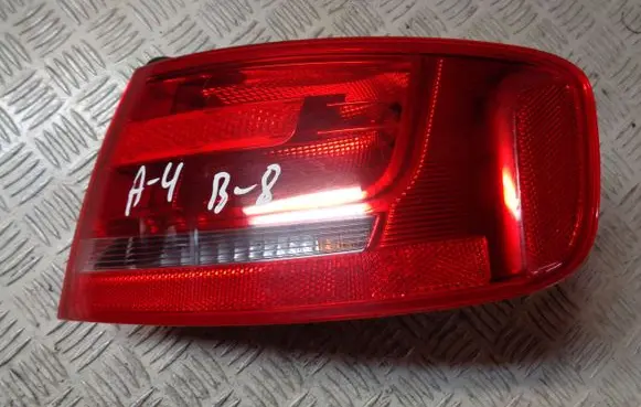Rear/tail lights