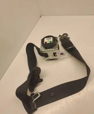 BMW 5 F10 F11 Front seatbelt 610126200B 110727