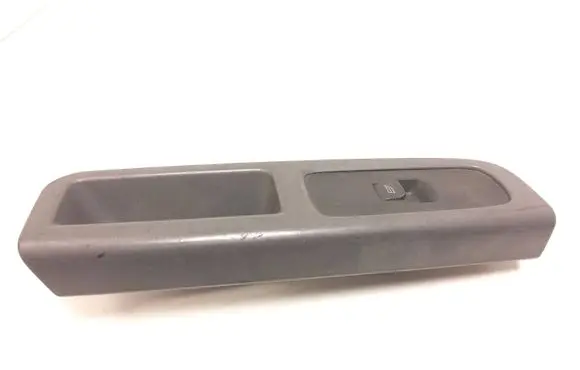 Volvo V50 Electric window control switch 8679473