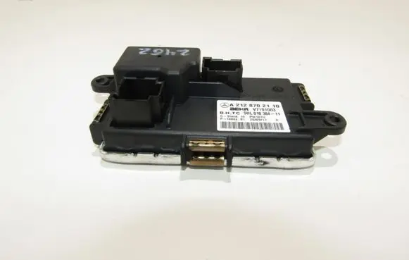 Mercedes-Benz C W204 Heater blower fan relay a2128702110