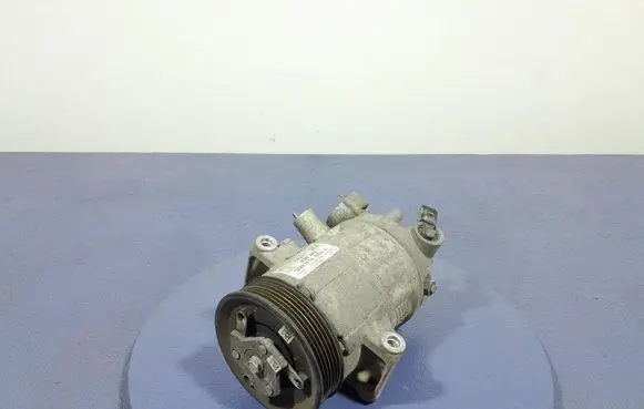 Skoda Fabia Mk3 (NJ) Air conditioning (A/C) compressor (pump) 5Q0816803L