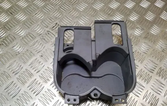 Cup holder front