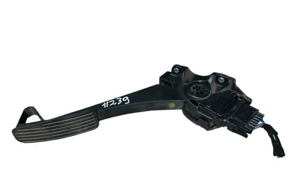 Volvo S60 Accelerator throttle pedal 30715173 6PV00954801