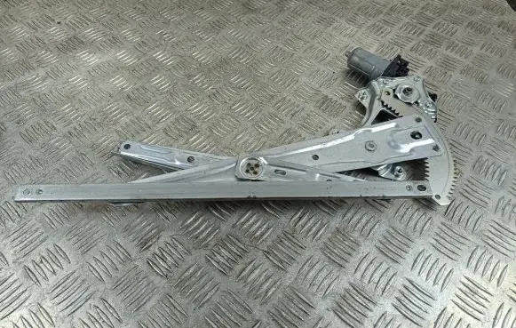 Mitsubishi Eclipse Cross Front door window regulator with motor
