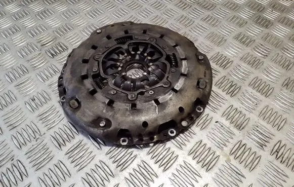 Suzuki Grand Vitara II Pressure plate 2200080K00