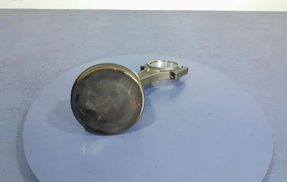 Chrysler Challenger Piston 