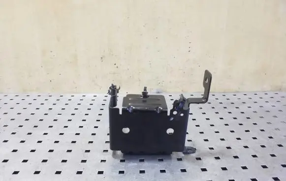 Mercedes-Benz B W246 W242 Other engine bay part