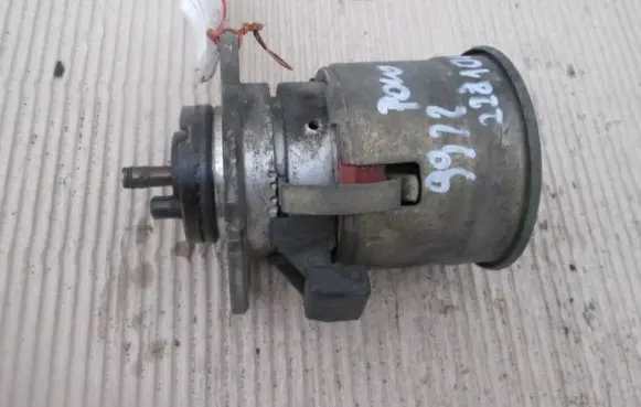 Volkswagen Polo III 6N 6N2 6NF Spark distributor 