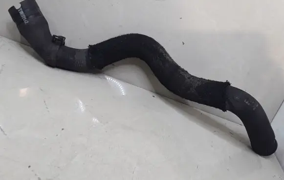 Mazda 3 I Engine coolant pipe/hose