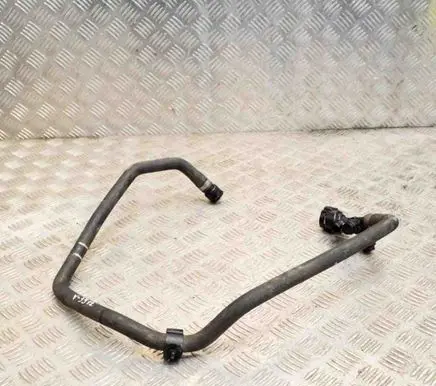 Coolant pipe/hose