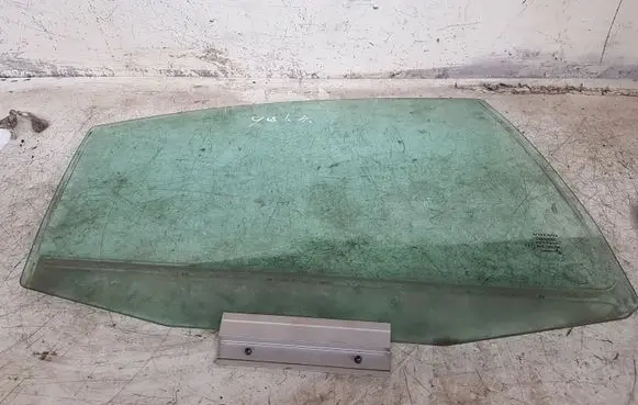 Volvo S60 Rear door window glass
