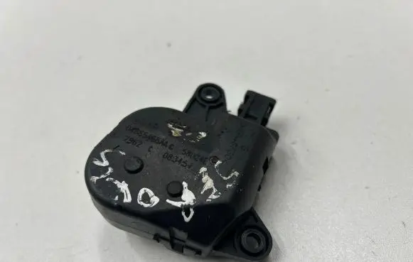 Chrysler Pacifica Air flap motor/actuator 04885465AA 58024E 083454