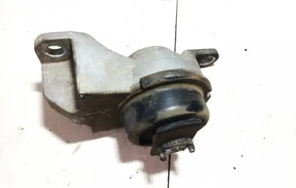 Chevrolet Epica Engine mount bracket 573as100e bei000280