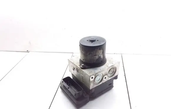 Opel Insignia A ABS Pump 13313805 16817009