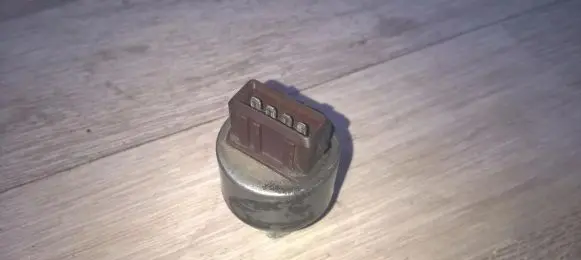 Air conditioning (A/C) pressure sensor