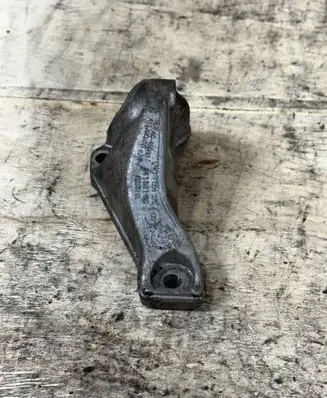 BMW X1 E84 Fuel pump bracket 7804376 13517804376