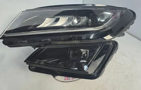 Skoda Kodiaq Headlight/headlamp 566941015h