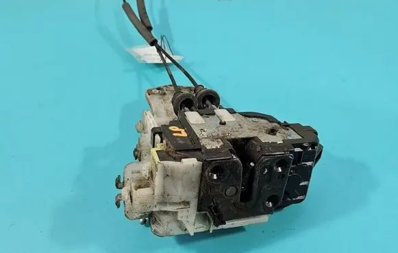 Hyundai i30 Front door lock 813102L020 IMPRK1557794
