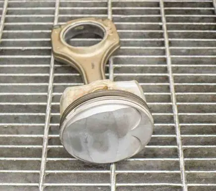 BMW 5 E60 E61 Piston 7840918 7838623
