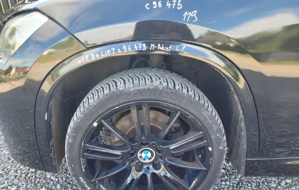 BMW X1 E84 Front arch trim
