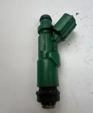 Toyota Prius (XW20) Fuel injector 2325021020
