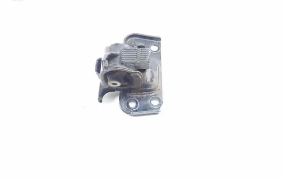 Toyota Avensis T270 Engine mount bracket