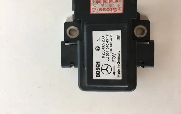 Mercedes-Benz E W210 ESP acceleration yaw rate sensor 0265005230 LU0015404517